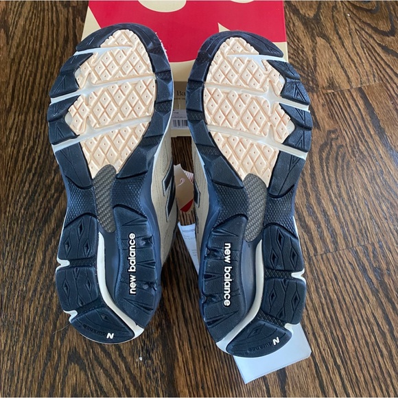 NEW BALANCE MADE BY TEDDY 990AD3 ‘moonbeam’ Men’s Size 7 / Women’s Size 8.5 - Picture 3 of 10